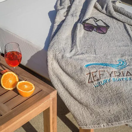 Zefyria Luxury 호텔